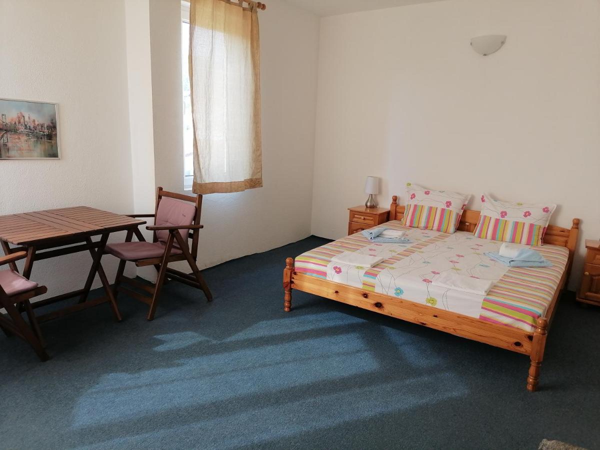 Mechta Family Hotel Обзор Екстер'єр фото